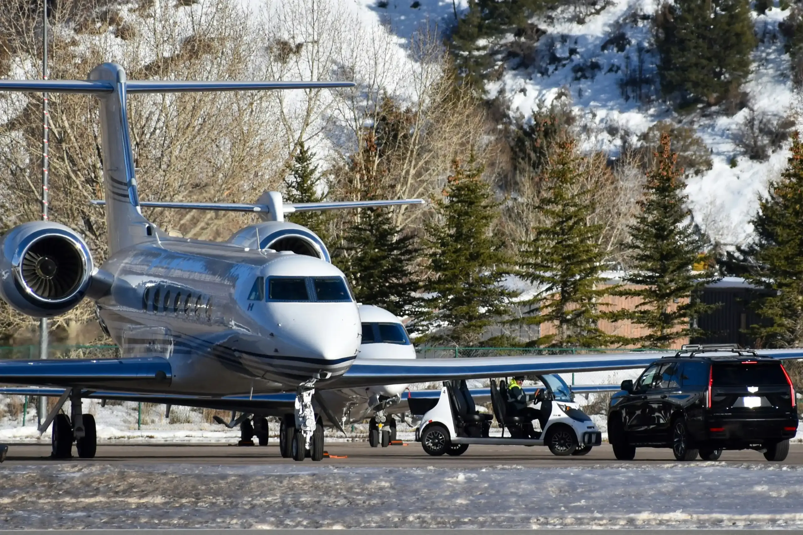 Why Book a Limousine Ride to and from Boeing Field Airport