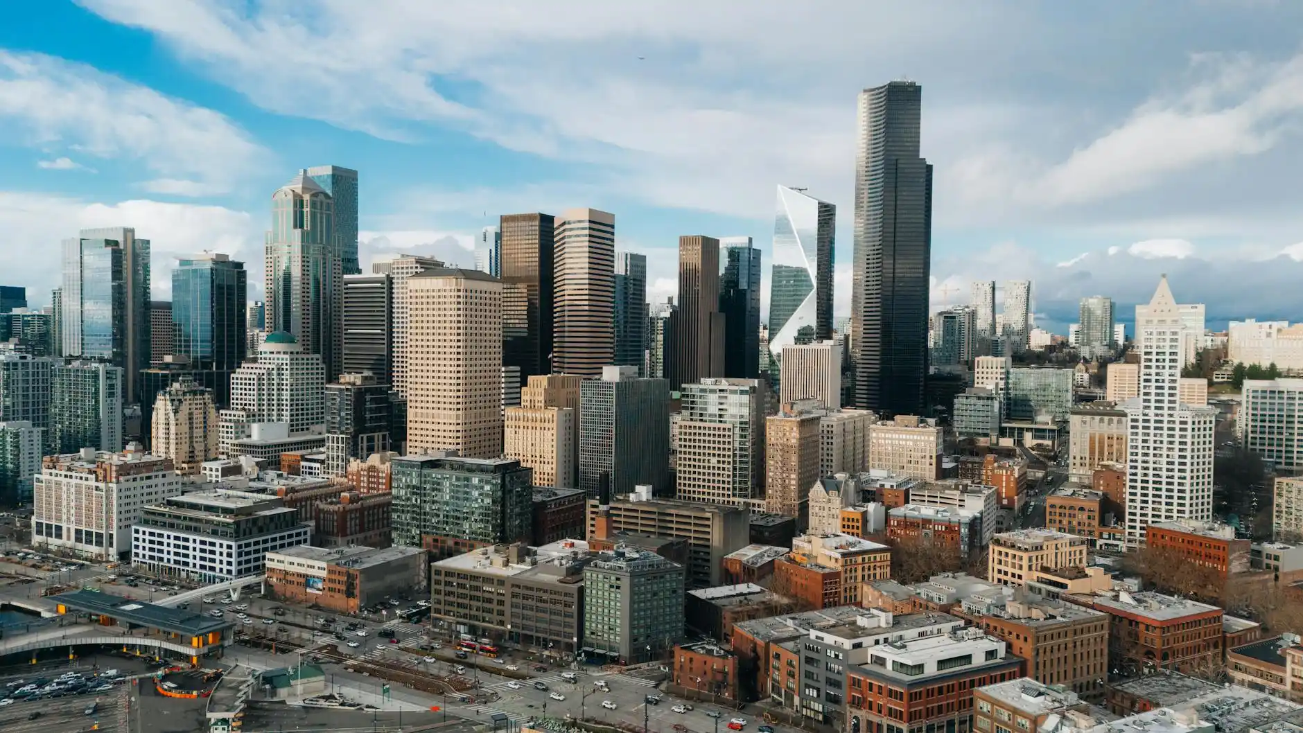 Hire Seattle Transportation Service Offered by a Reliable Company