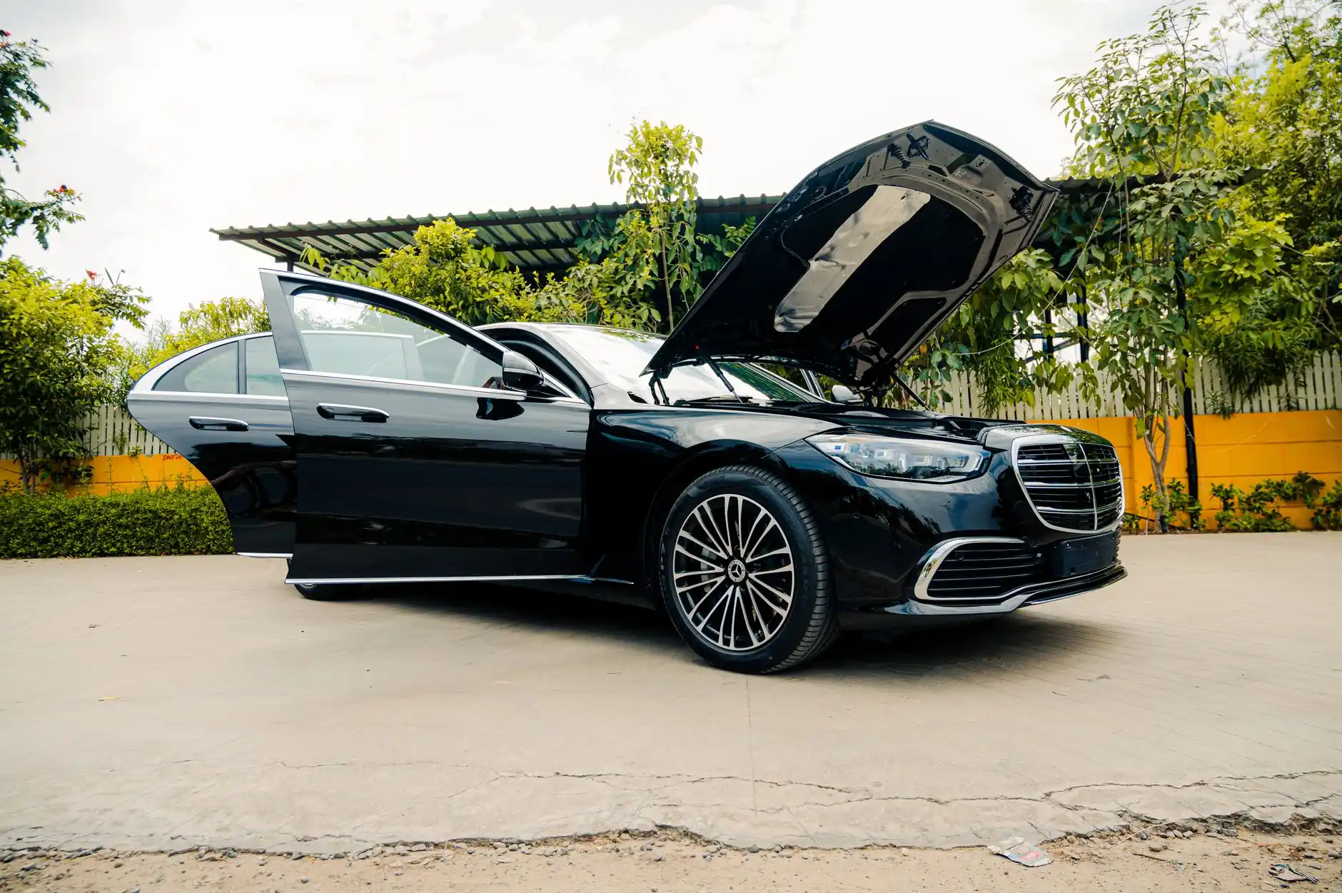 Hire a Luxury Limo Service for Seattle Airport Transportation